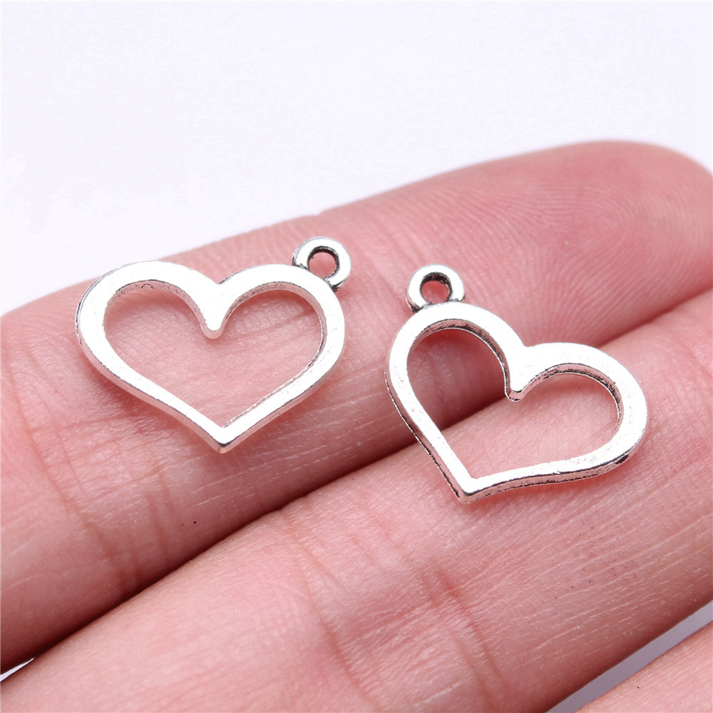 Mini colgante de corazón hueco - Jewelry Making For Couples reseña y precio